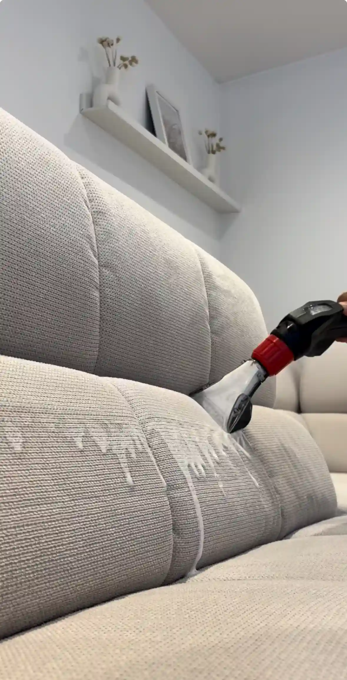 Limpieza profesional de sofás en Granada